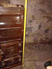 Stufa a legna in ghisa smaltata