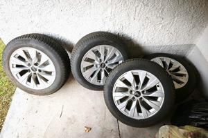 Gomme invernali 205 55 R16 94V + cerchio