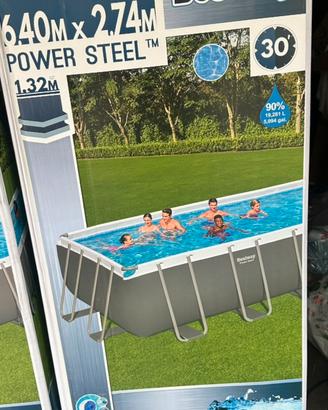 Piscina nuova mai usata L 6.40x2.74 H 1.32