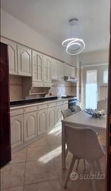 GIULIO AGRICOLA TRILOCALE ARREDATO Con 2 BALCONI