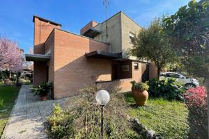 Villetta a schiera di 128 m² con 5 locali e box au
