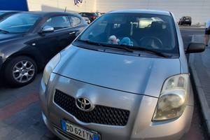 Yaris 2a serie