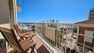 Igea Marina Bilocale Fronte Mare Estivo