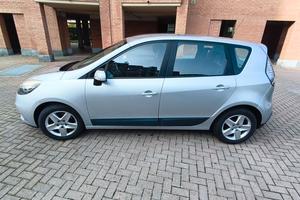 Renault Mégane Scenic XMod 1.5 dCi Diesel – 2012