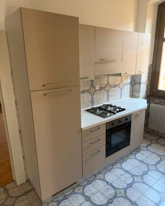 Cucina completa + elettrodomestici