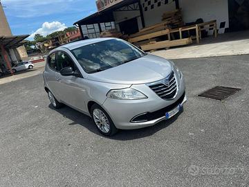 LANCIA YPSILON PLATINUM – EURO 6 – PochI KM
