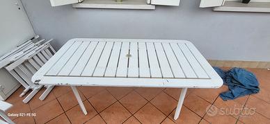 Tavolo e sedie in ferro 