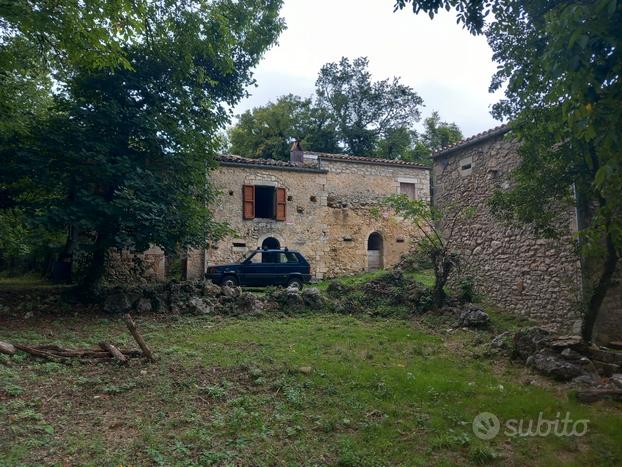 Casa Nel Bosco Fuori Dal Nulla