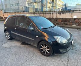 Ford Fiesta 2006 1.2 3p. Titanium per NEOPATENTATI