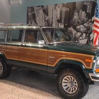 Jeep Wagoneer LIMITED