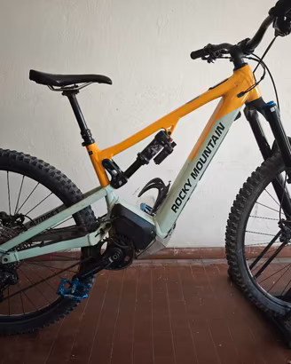 MTB elettrica enduro Rocky Mountain A70 alloy