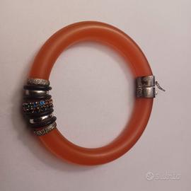 Bracciale di gomma e pietre vintage