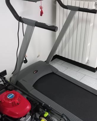 tappeto elettrico modello GYMLINE 1300