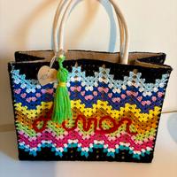 Borsa ricamata a mano