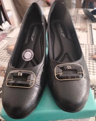 scarpe con tacco basso