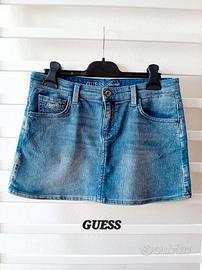 minigonna guess 16 anni