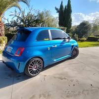 Abarth 500 blu Ferrari