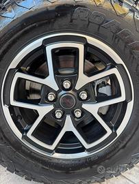 cerchi e gomme wrangler rubicon 2025