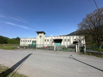 CAPANNONE A CASTELLO DELL'ACQUA