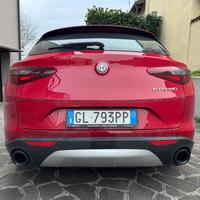 Alfa Romeo Stelvio 2.2 Turbodiesel 160 CV AT8 RWD 