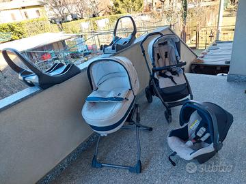 Passeggino trio Peg Perego 3 in 1 con isofix