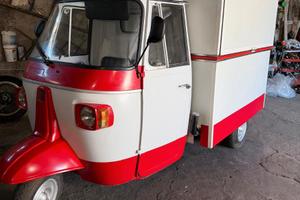 Ape Piaggio Gelateria e creperia -