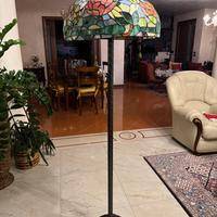 Lampada con piantana originale stile Tiffany