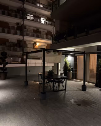 Tavolo esterno Ikea + sedie deghi
