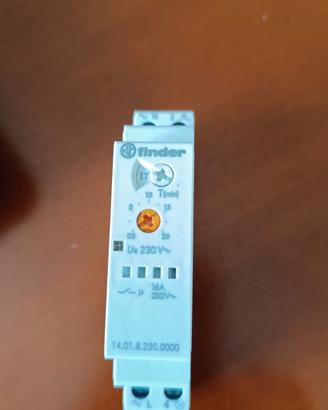 Temporizzatore luce scale Finder Tipo 14.01