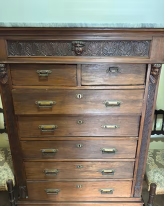 cassettone antico in legno massello