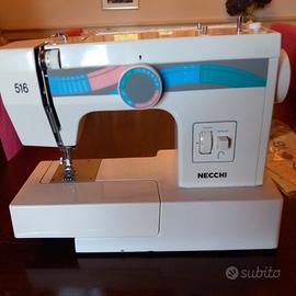 macchina da cucire Necchi
