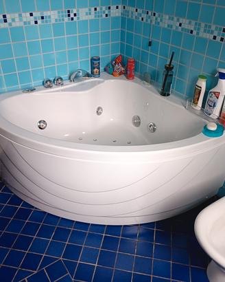 vasca idromassaggio angolare Nuova mai usata