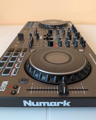 Console Numark NS4FX con scatola + Custodia UDG

