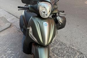 Beverly 300 S