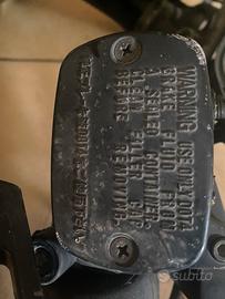 Pezzi ricambio manubrio scooterone yamaha