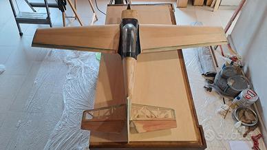 Extra 300 Kyosho aereo rc