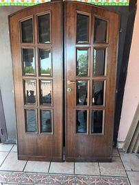 Porte e finestroni in legno douglas come nuove