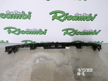 SUPPORTO PARAURTI POST. TRANSPORTER T5 2006