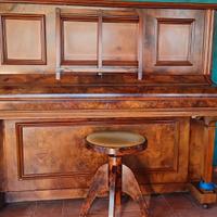 Pianoforte verticale 