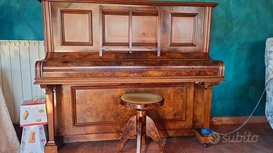 Pianoforte verticale 