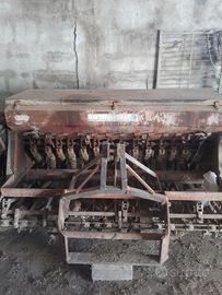 Seminatrice agricola