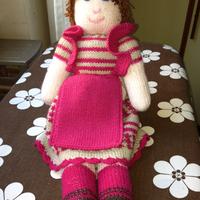 Bambola di lana fatta a mano