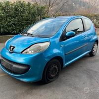 Ricambi Peugeot 107 2008 3 porte 1000cc benzina