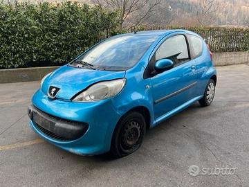 Ricambi Peugeot 107 2008 3 porte 1000cc benzina