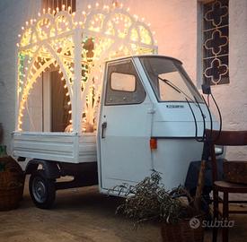 Piaggio Ape P50 1980 con luminarie pugliesi