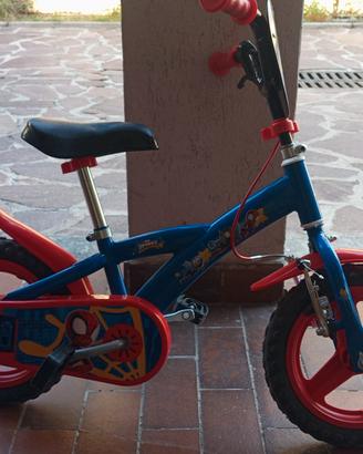 Bicicletta da bambino a tema Spidey (3-5 anni)