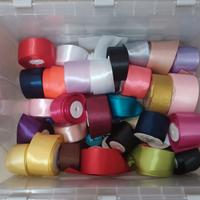 Materiale per realizzare fiocchi e cerchietti