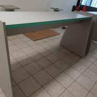 2 mobili tipo gondole per esposizione 