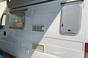 camper puro riverniciato e curato 5 mt