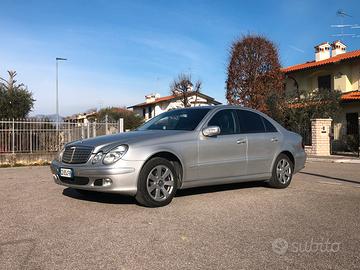 Mercedes classe E 270 CDI (W211)